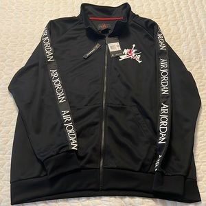 Mens Jordan Sweatshirt (XXL) anew with tags